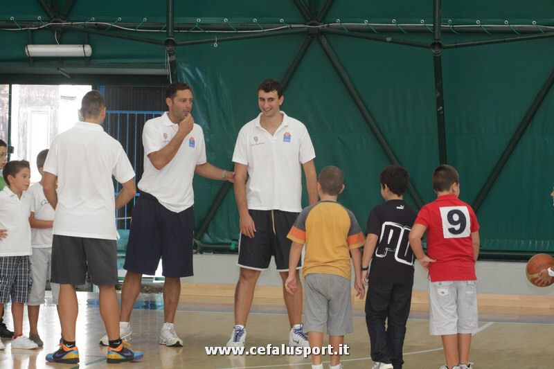 110924 basket 019_tn.jpg